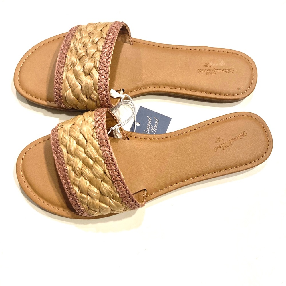 Universal Thread Flats - Picture 6 of 7